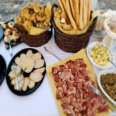 Manor In Marche Near Adriatic Beaches Vila Monsano