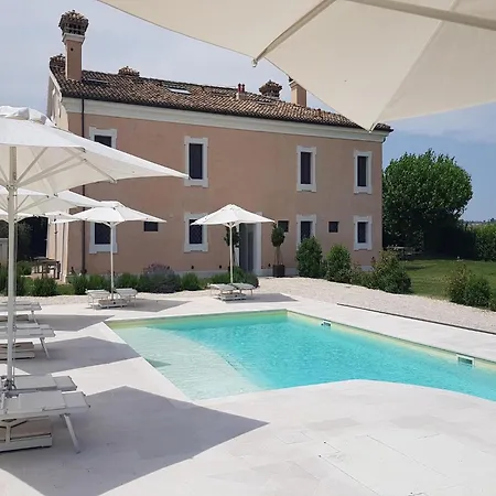 Manor In Marche Near Adriatic Beaches 摩萨诺