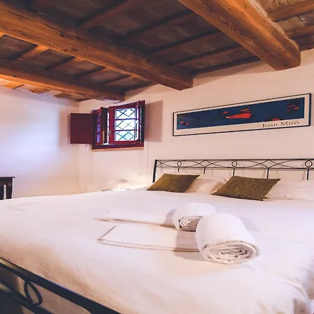 Loft In A Beautiful With Swimming Pool Monsano